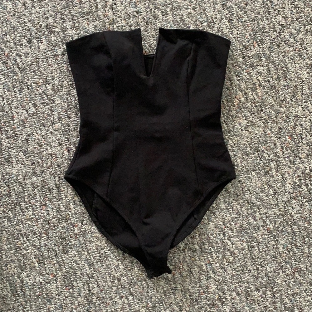 sleeveless, V-cut, black bodysuit